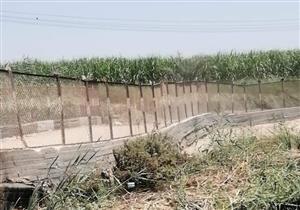 ارتفاع منسوب المياه.. انهيار جزئي في كوبري جزيرة الحمودي بقنا