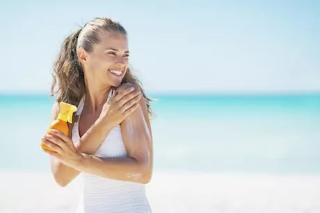 لماذا يستمر اسمرار البشرة حتى مع استخدام واقي الشمس؟