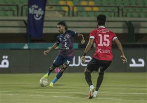 الأهلي يفوز بثنائية على طلائع الجيش