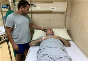 نقل توفيق عكاشة للمستشفى بعد تعرضه لأزمة صحية مفاجئة - صور