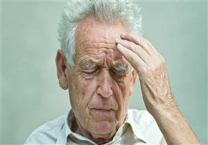 منها تغيرات المزاج.. أعراض شائعة تظهر قبل الإصابة بالخرف