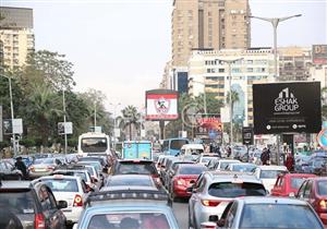 بينها زحام بالمحور والدائري.. تعرف على الحركة المرورية بالقاهرة والجيزة