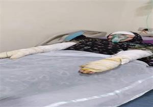 عاطل يشعل النيران بسيدة وابنها بسبب خلاف على منزل في القليوبية- صور