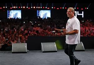 صور| عمرو دياب يشعل حفله الغنائي بالقاهرة 