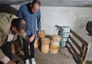 ضبط 16 طن "جبنة" فاسدة قبل ترويجها بالإسكندرية- صور