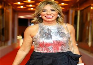 إيناس الدغيدي تحضر ندوة عمر عبد العزيز بالإسكندرية السينمائي