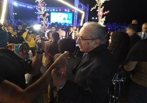 علي بدرخان يصل حفل افتتاح مهرجان الإسكندرية السينمائي