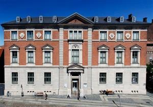 "خذ المال واهرب".. فنان دنماركي ينصب على متحف بطريقة مبتكرة