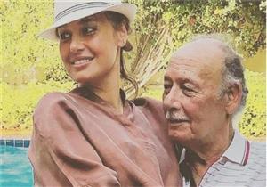 والد حلا شيحة يؤكد خلعها الحجاب: "لا دخل له بالعلاقة بالله"