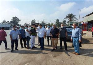محافظ الشرقية يقود حملة لرفع الإشغالات بطريق "بلبيس- العاشر"