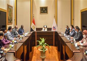 وزيرة الصحة تبحث توفير لقاحات كورونا ودعم الأنظمة الصحية للدول الأفريقية