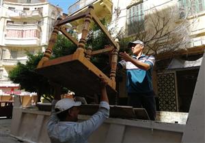 صور.. إغلاق 30 منشأة في الإسكندرية بسبب "كورونا"