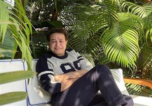 حكيم يحتفل بعيد الشرطة: "إخواتنا اللي بنفتخر بيهم"