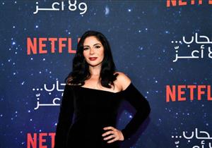 بعد الهجوم عليها.. ماذا قالت منى زكي عن التشابه بينها وبين بطلة "أصحاب ولا أعز"؟