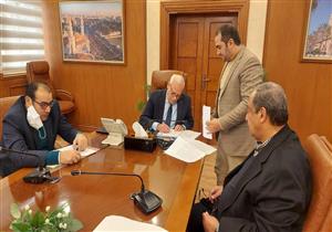 توقيع عقود تمليك منشآت صناعية جنوبي بورسعيد