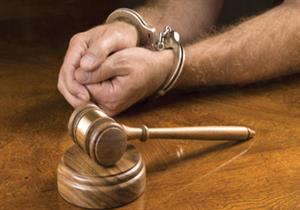 تأجيل محاكمة تاجر قماش المتهم بقتل زوجته في القليوبية 