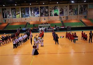 "أنا وأنت واحد".. محافظ جنوب يفتتح بطولة كرة القدم لقصار القامة - صور