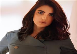 درة أنيقة في أحدث جلسة تصوير (صور)