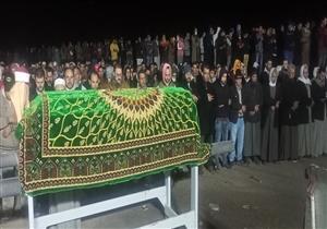 بالفيديو والصور.. تشييع جثمان صياد غارق في البحر المتوسط بكفر الشيخ