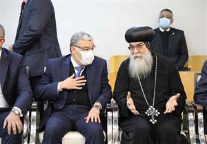 صور.. محافظ المنيا يهنئ الأقباط بمناسبة عيد الميلاد