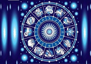 كيف يتصرف مواليد الأبراج عندما يبكي شخص ما أمامهم؟