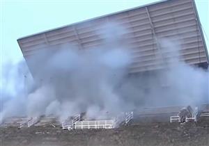 لحظة تفجير ملعب في ولاية أمريكية (فيديو)