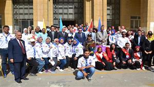 بالفيديو والصور - مراسم رفع العلم في أول يوم دراسي بكليات جامعة الإسكندرية 