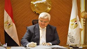 وزير التعليم العالي يبحث مع سفير الاتحاد الأوروبي بالقاهرة تعزيز التعاون المشترك