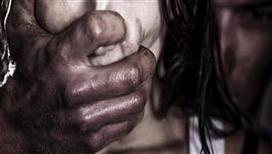 انتظروها في الظلام وهددوها بالسلاح.. قصة اغتصاب فتاة من ذئاب المريوطية