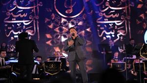 سعد رمضان يبدأ حفله الغنائي بمهرجان الموسيقى برسالة للجمهور (صور)