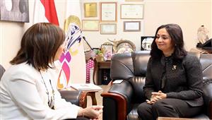 رئيسة "قومي المرأة" تستقبل عضوة بالكونجرس الأمريكي 