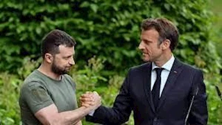 زيلينسكي وماكرون يتفقان على اللقاء بعد قمة ترامب وبوتين