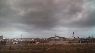 الأرصاد تكشف حالة الطقس: سحب ممطرة ورمال مثارة