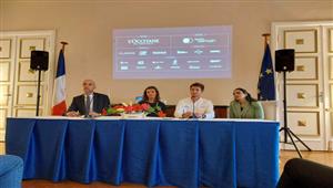 وقودها من البلاستيك.. طاقم السفينة "Plastic Odyssey" يشيد بجهود مصر وقمة المناخ (صور)