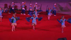 بالصور- "الدبكة السيناوى والتحطيب" تبهر وفود قمة المناخ في شرم الشيخ 