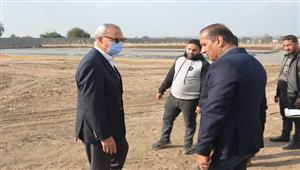 صور.. محافظ القليوبية يتفقد مشروعات مدينة القناطر الخيرية 