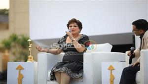 لبلبة: "مش عايزة أعيط عشان الرموش متقعش.. وعاطف الطيب حذفلي مشاهد من ضد الحكومة"