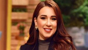 بـ"كاش مايو" أسما شريف منير على البحر بـ إطلالة جريئة
