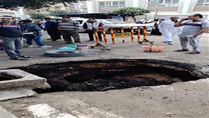 الصدفة كشفت لصوص الآثار.. حفرة تبتلع سيارة نقل في سمنود بالغربية - صور