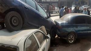 حادث تصادم عدة سيارات يصيب الدائري بشلل مروري 