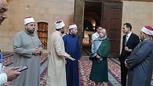 رئيسة جمهورية سلوفاكيا تزور مسجد الصحابة بشرم الشيخ (صور)