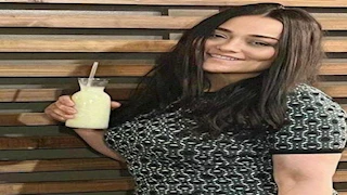 نجل راندا البحيري يخرج عن صمته: "مش هسيب ماما في اللي هي فيه"