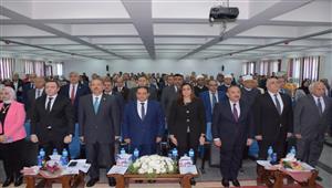 بالصور-  "شركاء فى حماية مصالح الوطن" .. ندوة بجامعة دمنهور احتفالًا باليوم العالمي لمكافحة الفساد