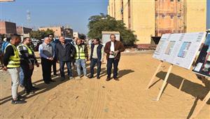 صور- محافظ المنيا يتفقد مشروعات "حياة كريمة" في قرى مغاغة