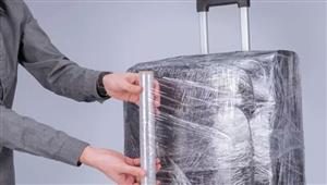 "ضاعت منك حاجة وأنت مسافر؟".. ننشر أسعار تغليف الحقائب في المطارات 