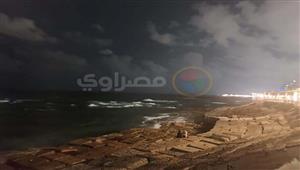 5 نصائح وتحذير..الفيضة الصغرى تقترب من الإسكندرية - فيديو وصور