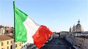 إيطاليا تدعو إلى إجلاء ألف شخص بعد تحذير من عاصفة في جزيرة إيشيا