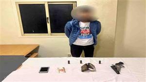 بفرد خرطوش و1.5 كيلو حشيش.. سقوط "ديلر الزاوية" في قبضة الأمن