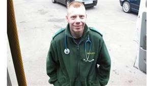 حياته كانت عمله.. انتحار مسعف لسبب غير متوقع فما القصة؟