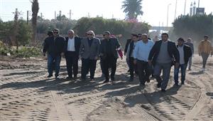 صور.. محافظ بني سويف يتابع أعمال إنشاء المرسى السياحي شرق النيل